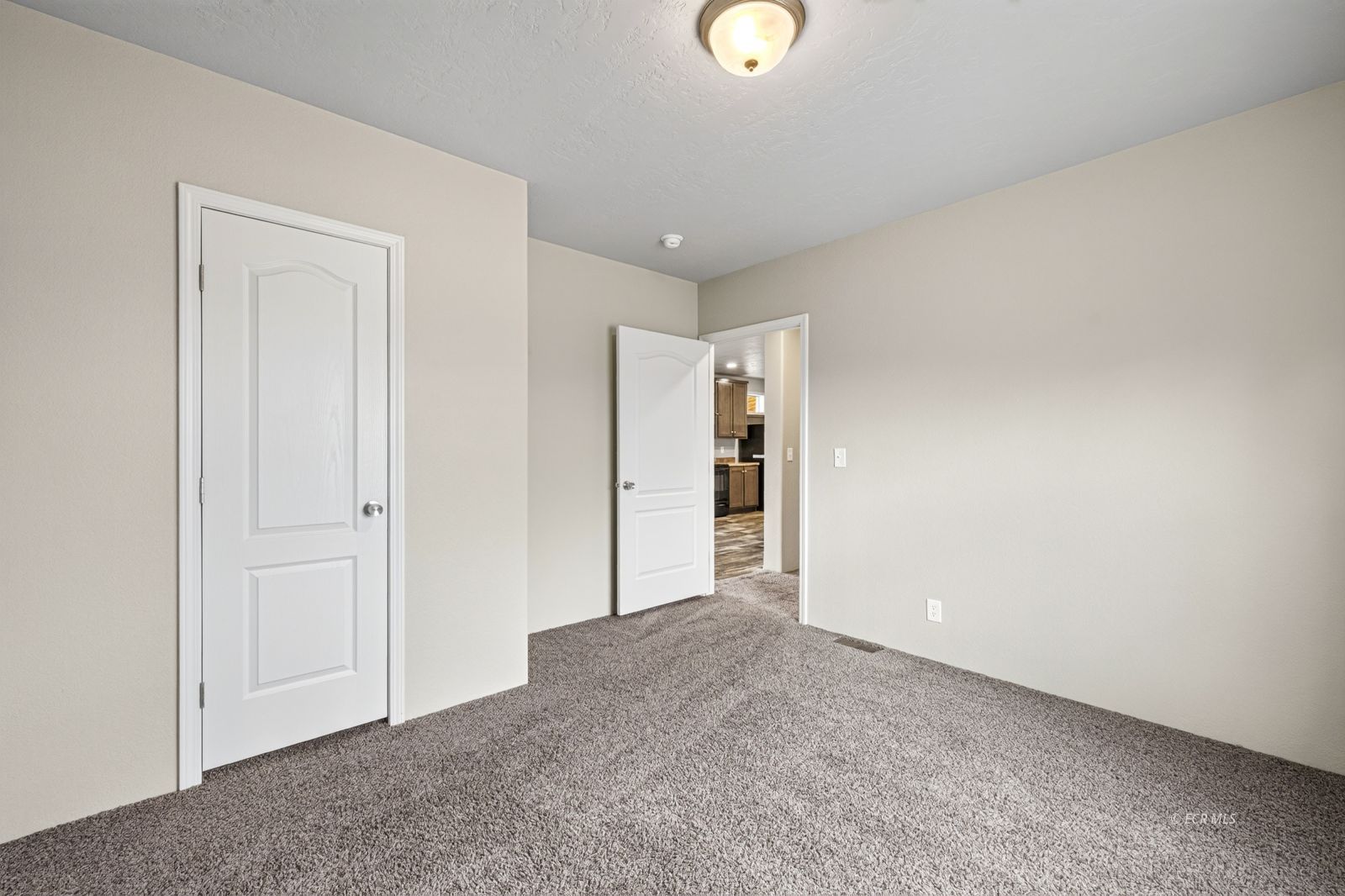 693 Hayland Drive Property Photo 31