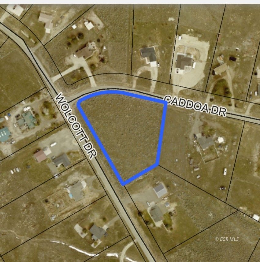 694 Wolcott Drive Property Photo 5