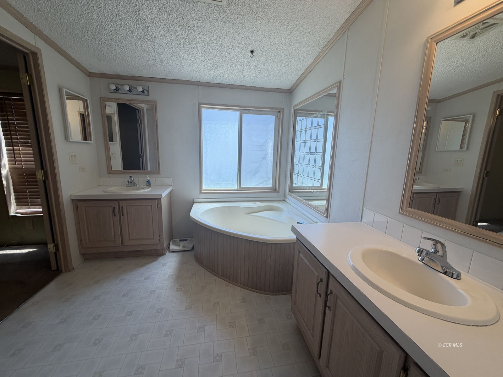 602 Fourth Street Property Photo 14
