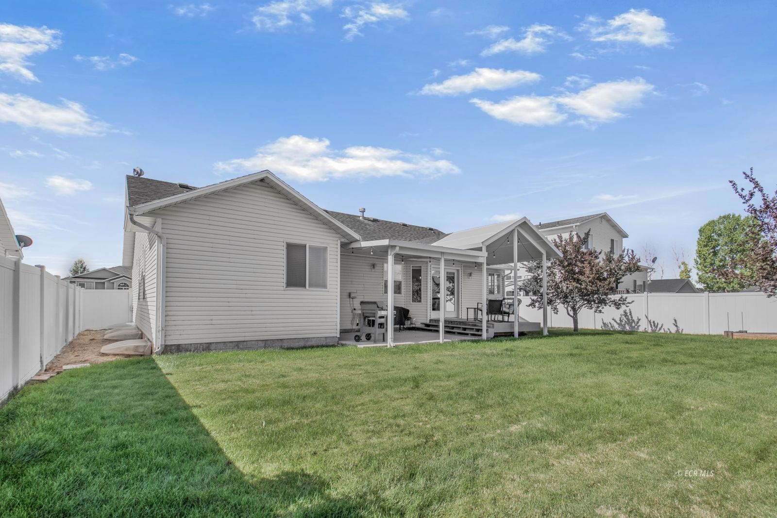 310 Oakridge Drive Property Photo 41