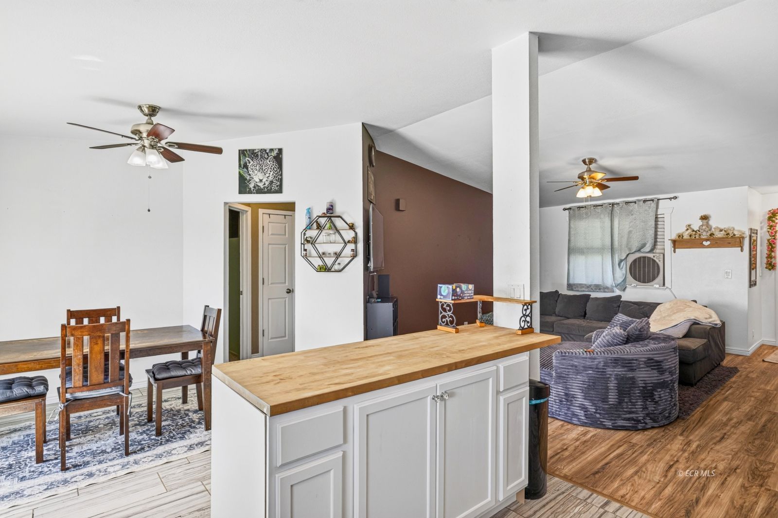 389 Lakeport Bay Property Photo 16