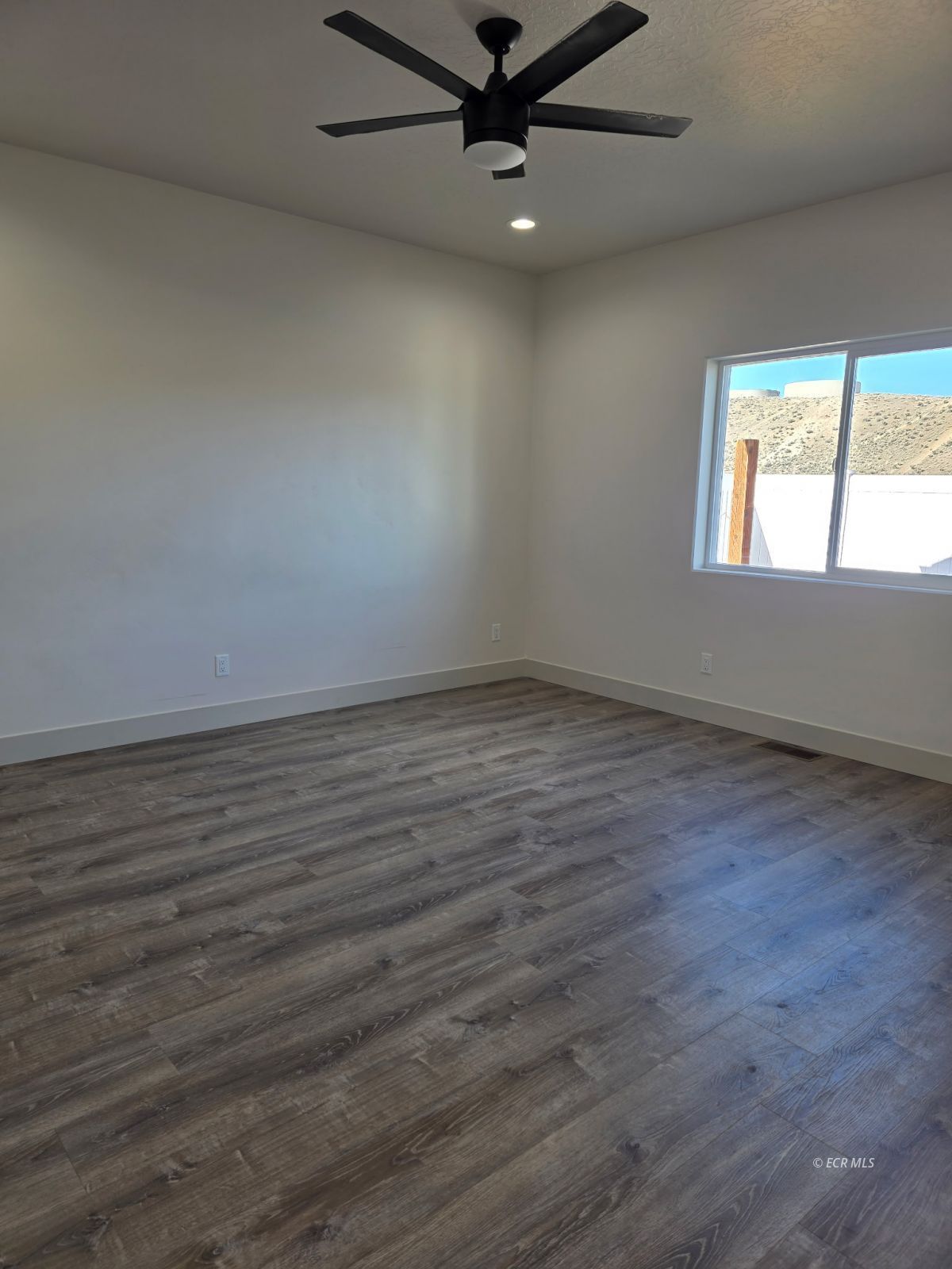 2703 Quartz Drive Property Photo 12