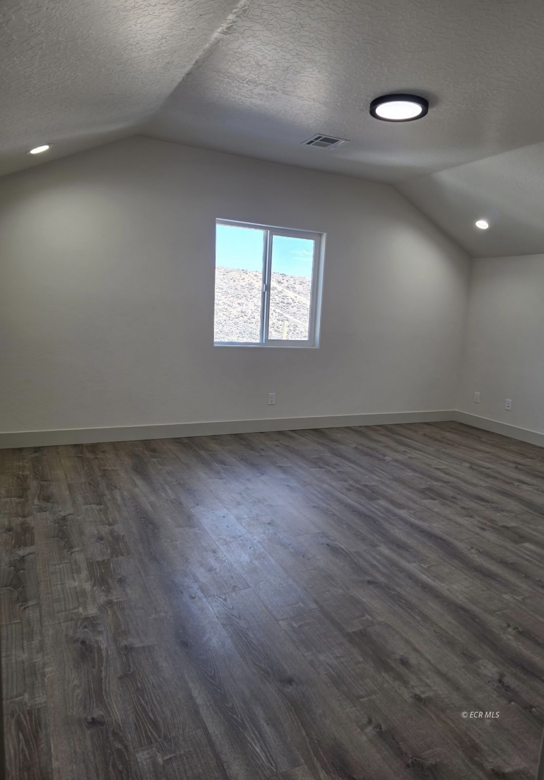 2703 Quartz Drive Property Photo 22
