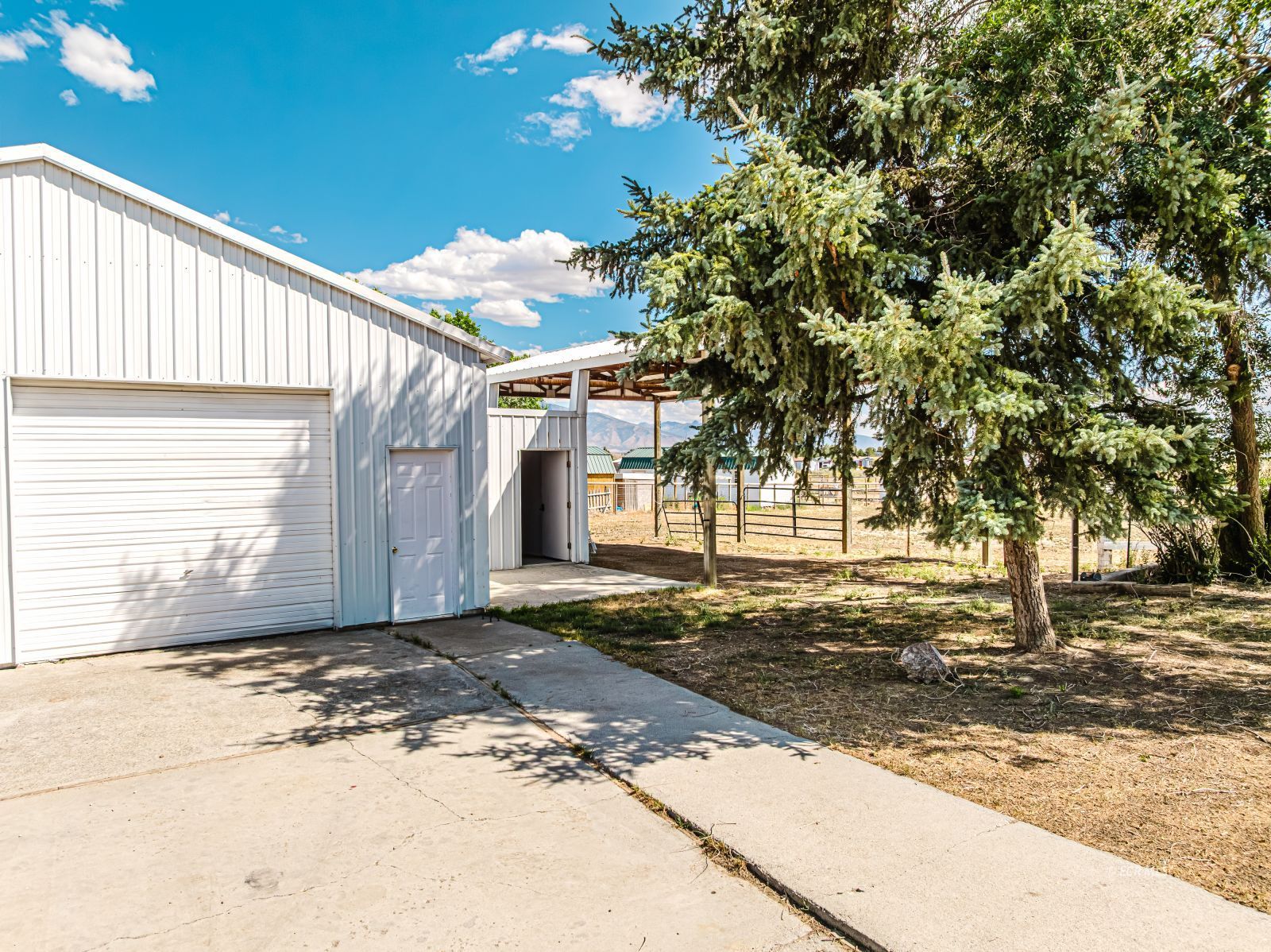 461 Tiffany Drive Property Photo 29