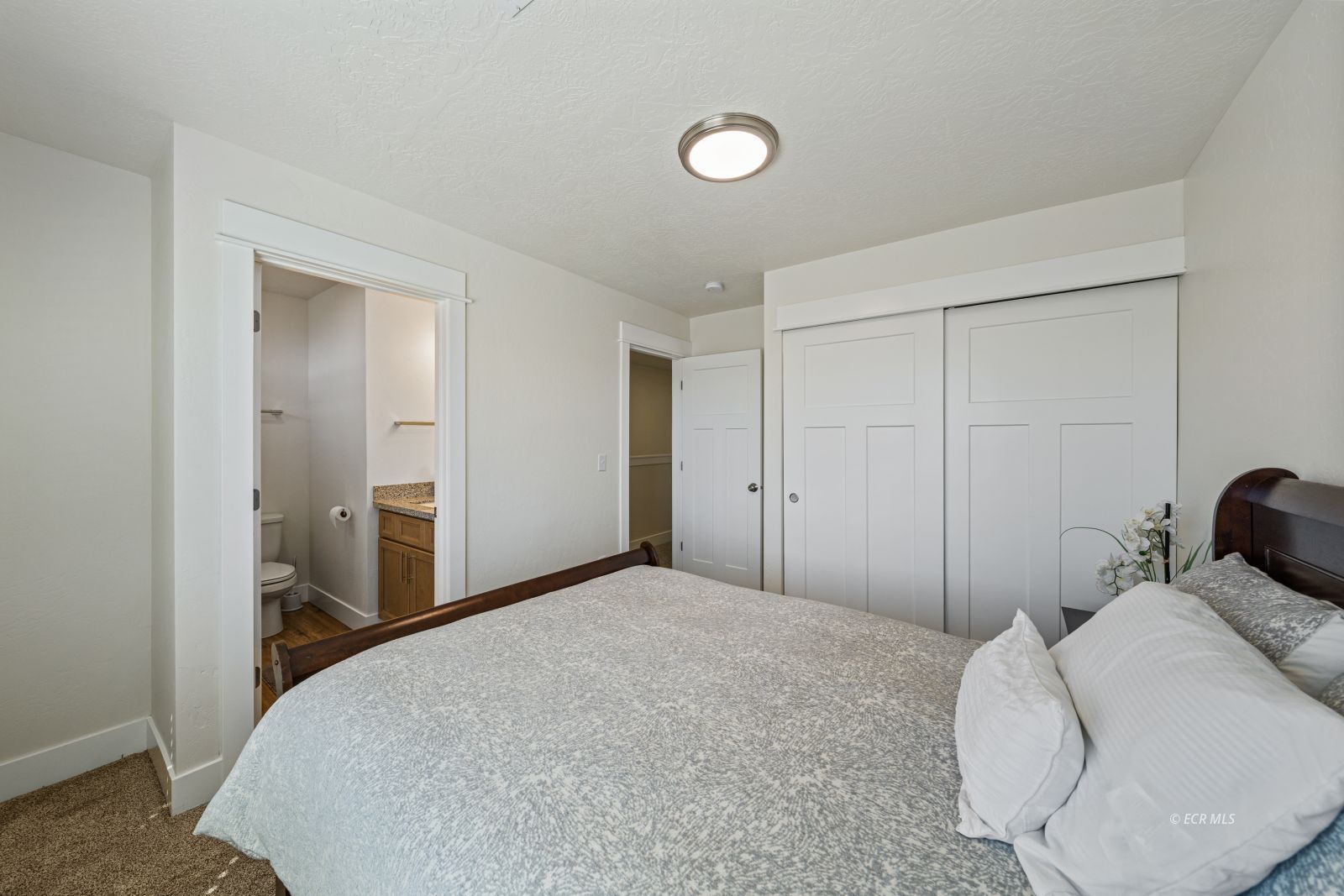 5446 Branding Iron Way Property Photo 37