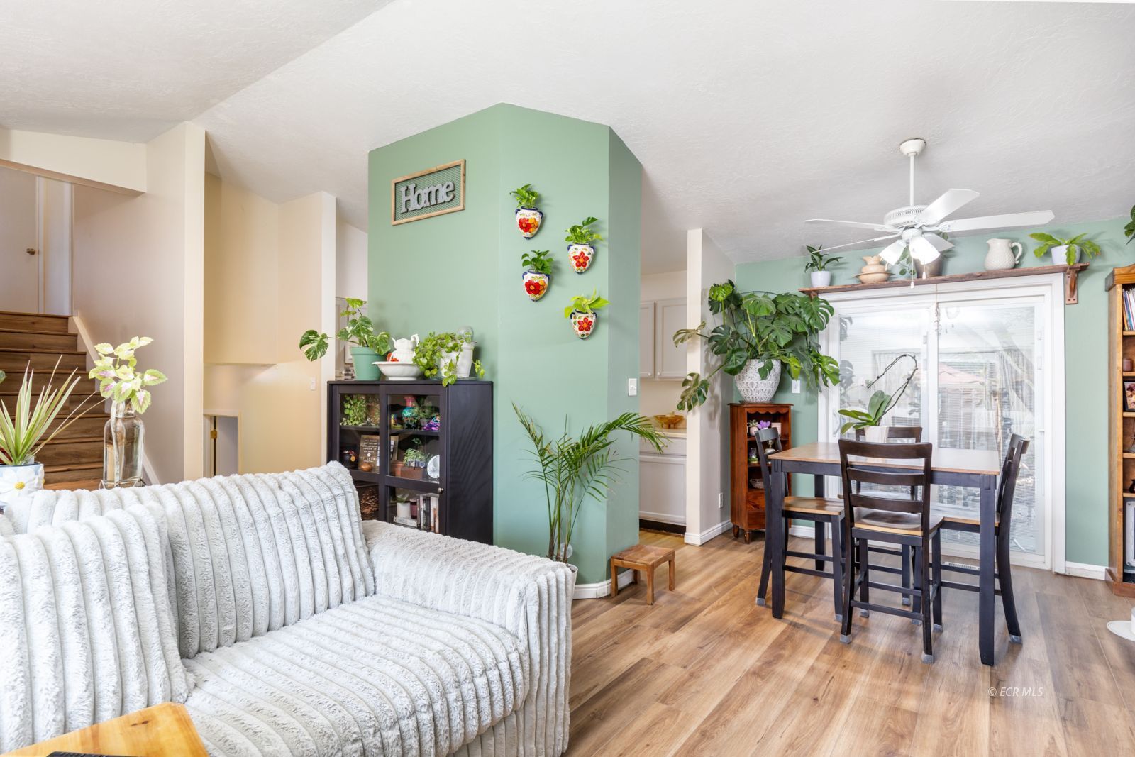 930 3rd Street Property Photo 10