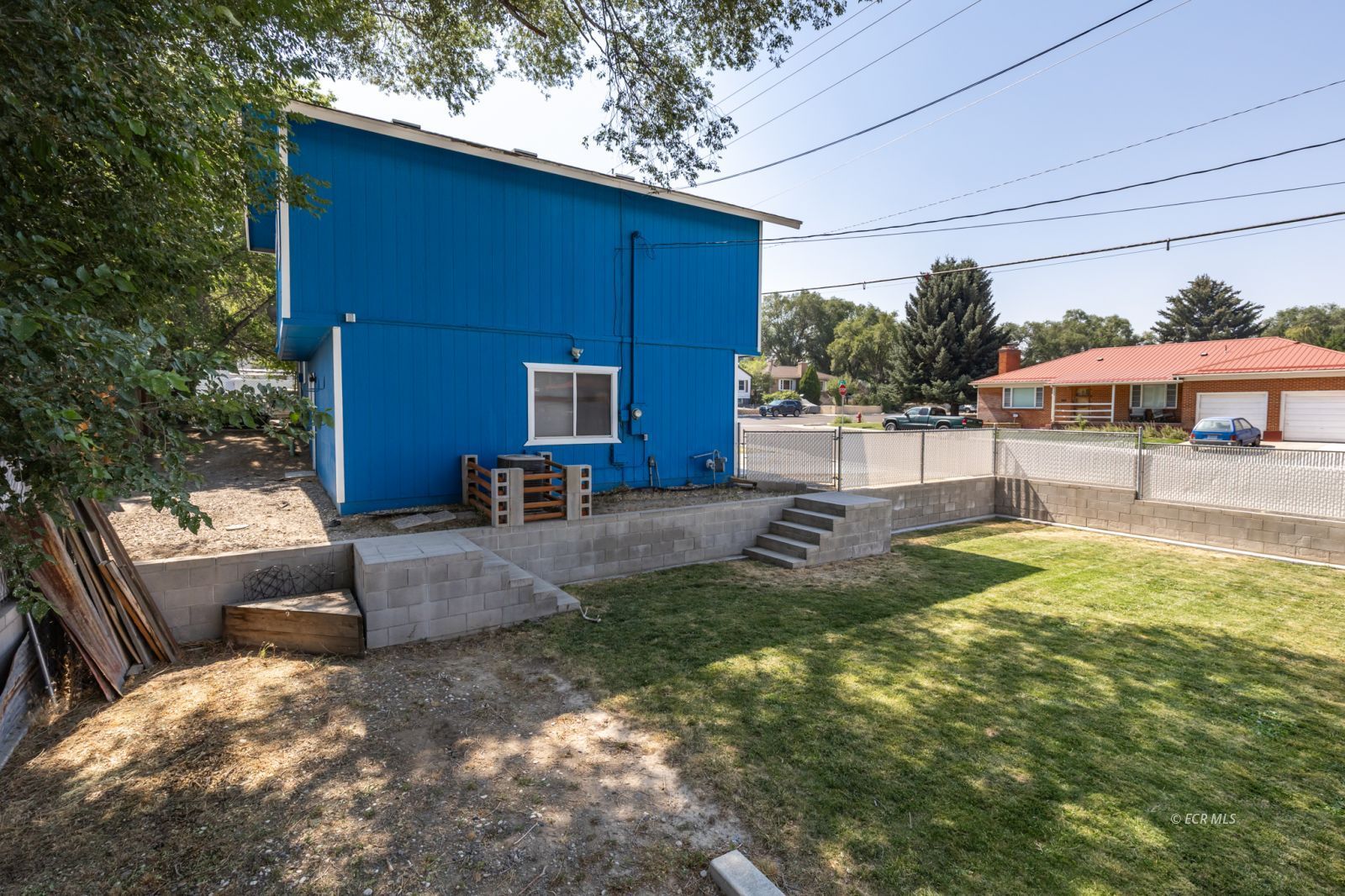 930 3rd Street Property Photo 25