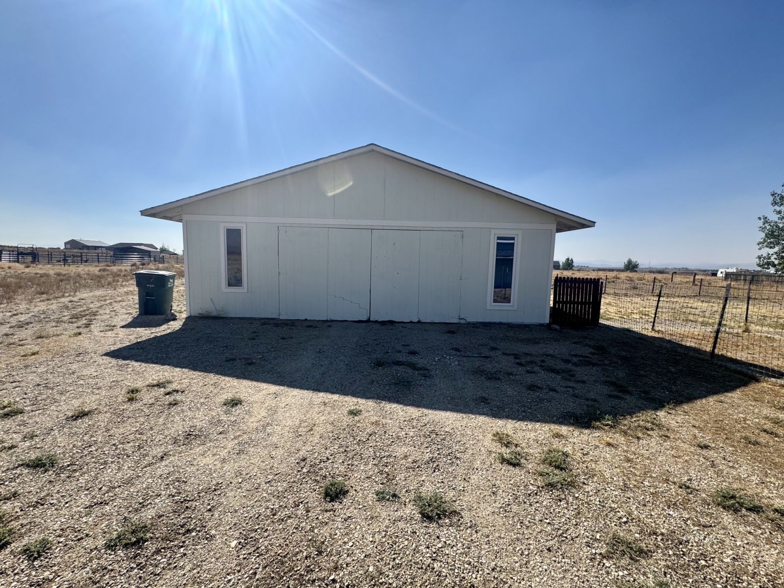 755 Devon Drive Property Photo 3