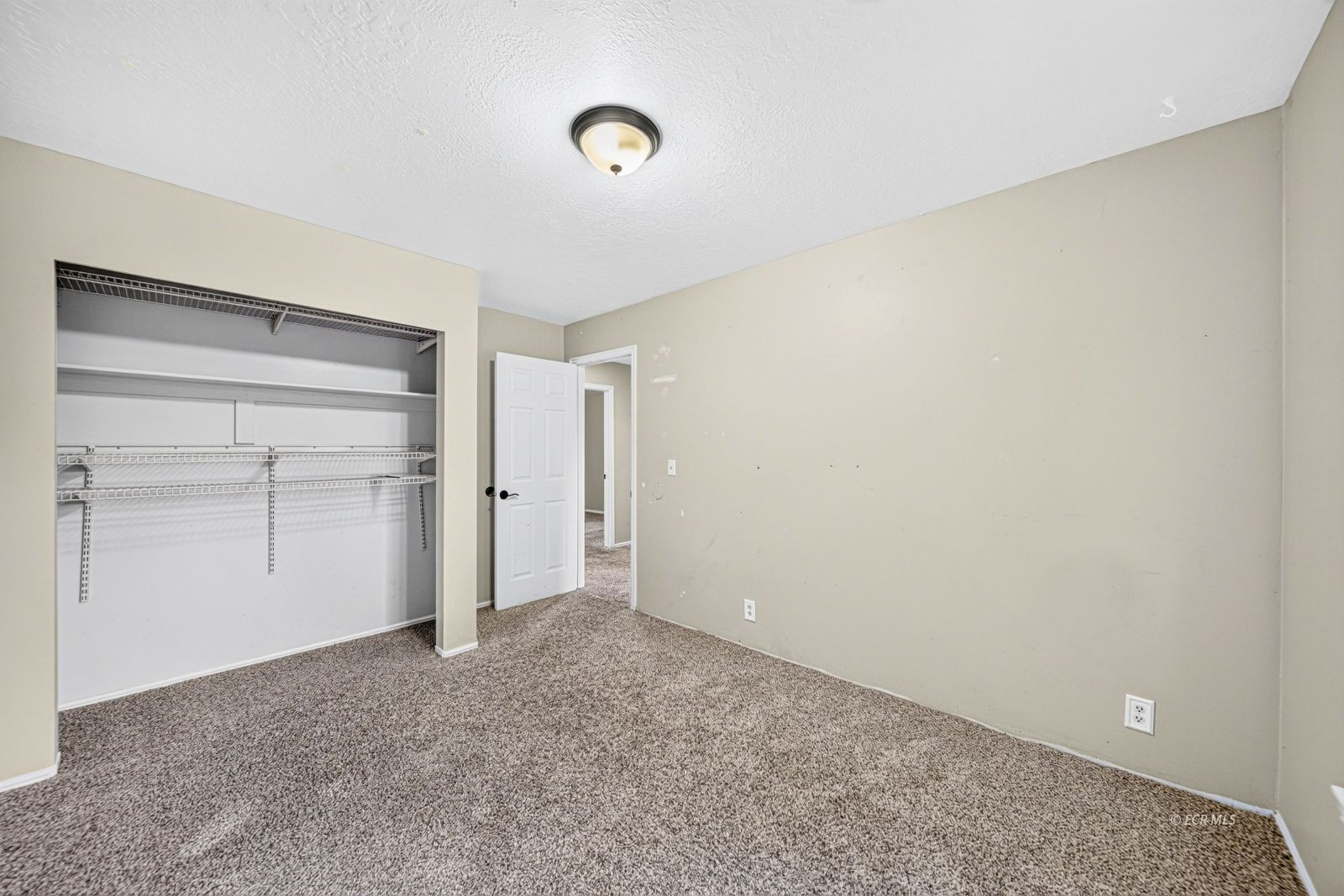 2126 Colonial Drive Property Photo 21