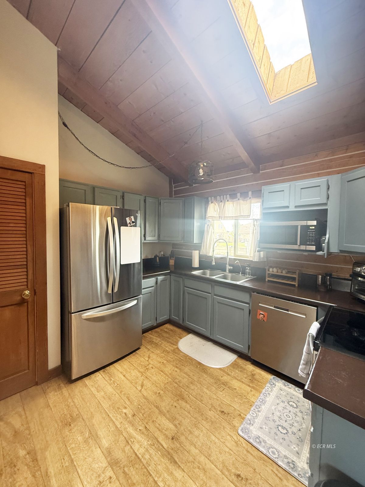 458 Lawndale Drive Property Photo 19