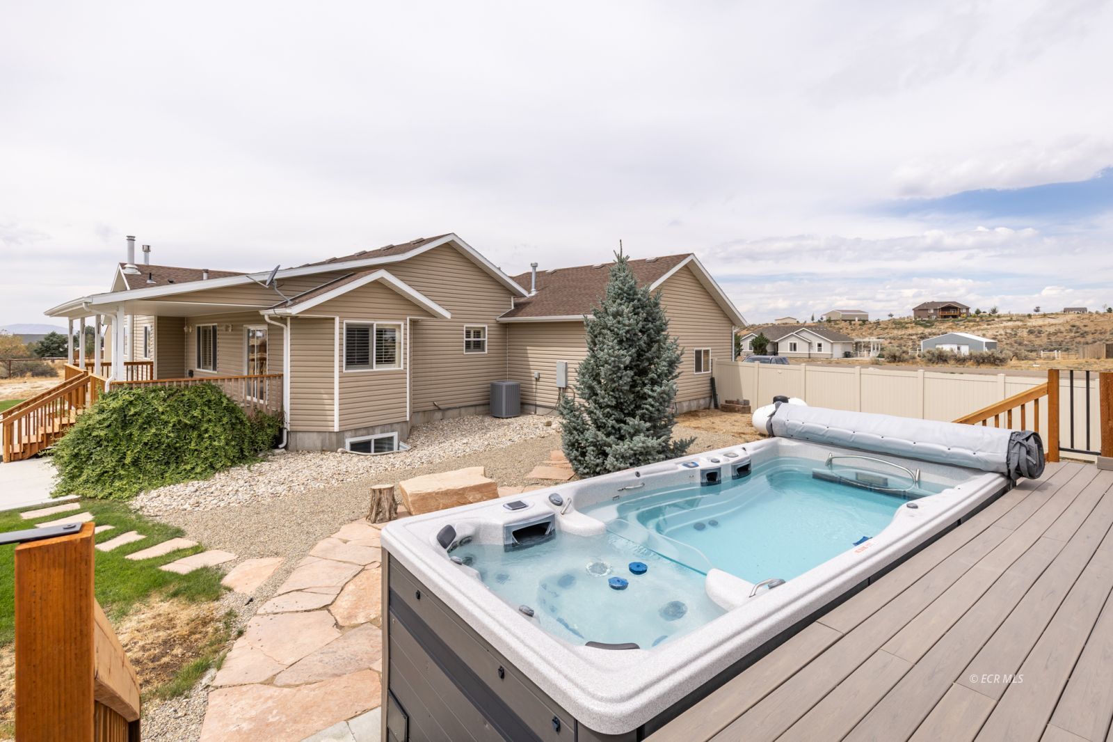 814 Bronco Drive Property Photo 4