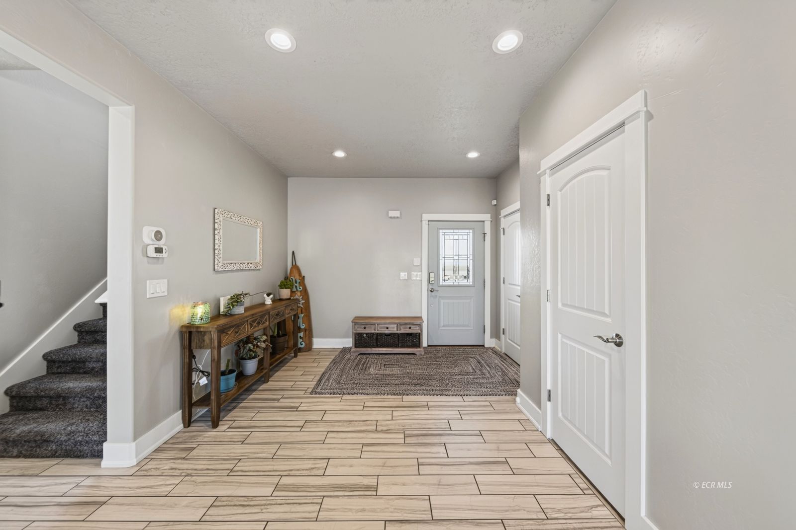 927 Bronco Drive Property Photo 3
