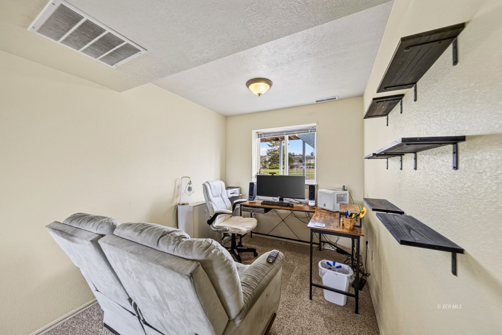 234 Northglen Drive Property Photo 10