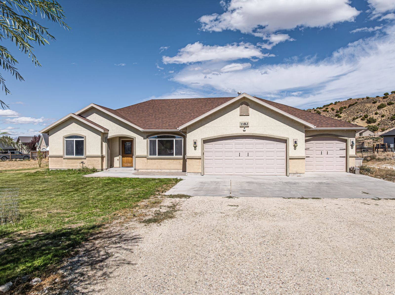 1182 Dry Creek Trail Property Photo 2