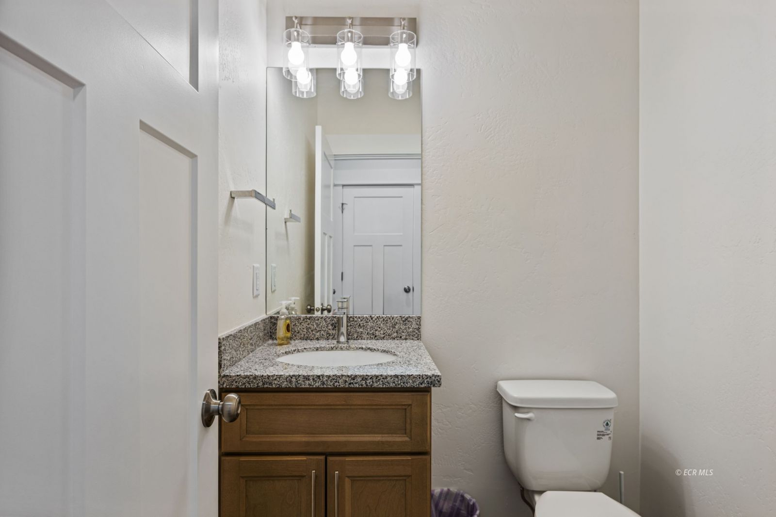 5206 Foothill Drive 14 Property Photo 23