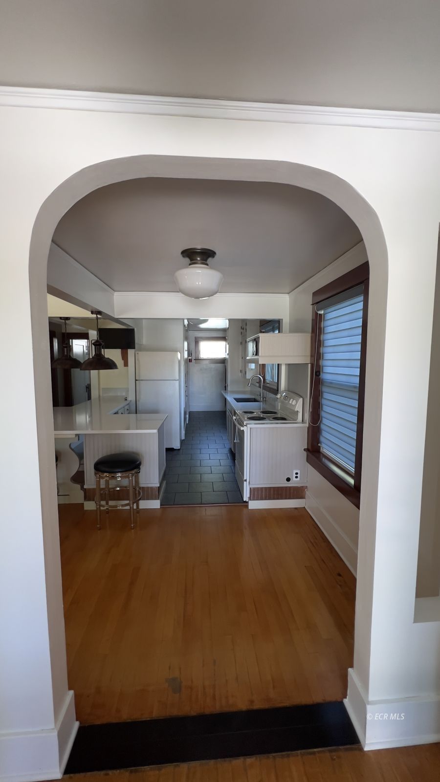 148 W Pine Street Property Photo 11