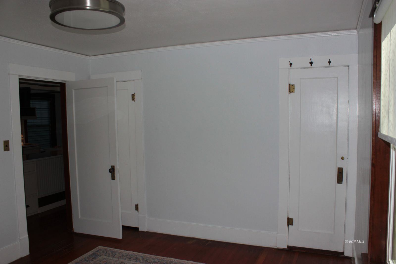 148 W Pine Street Property Photo 15