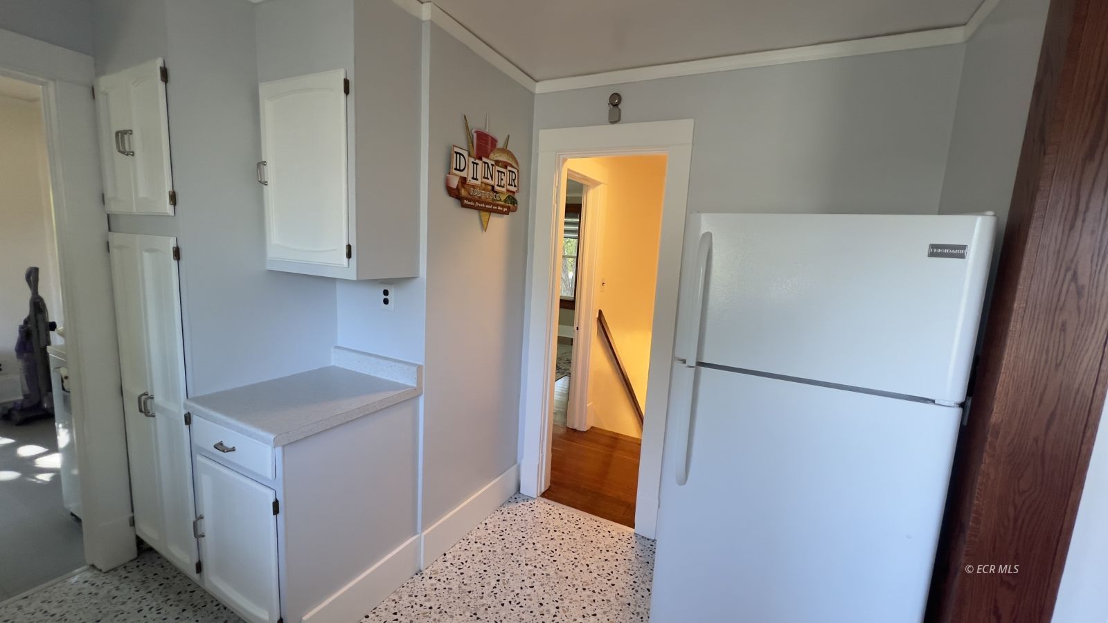 148 W Pine Street Property Photo 27