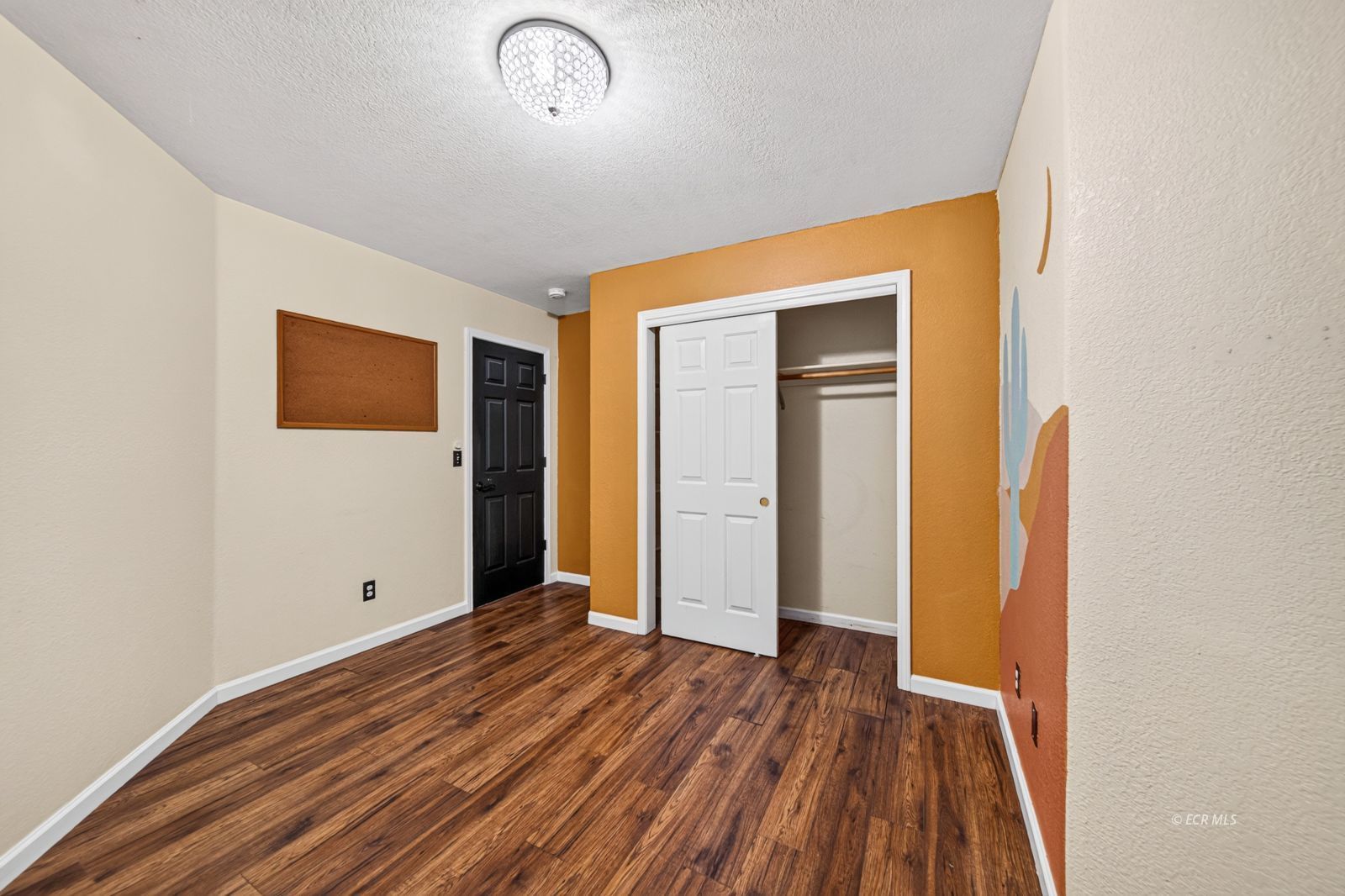 407 Flora Drive Property Photo 13