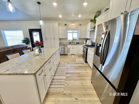 117 Lawndale Drive Property Photo 9