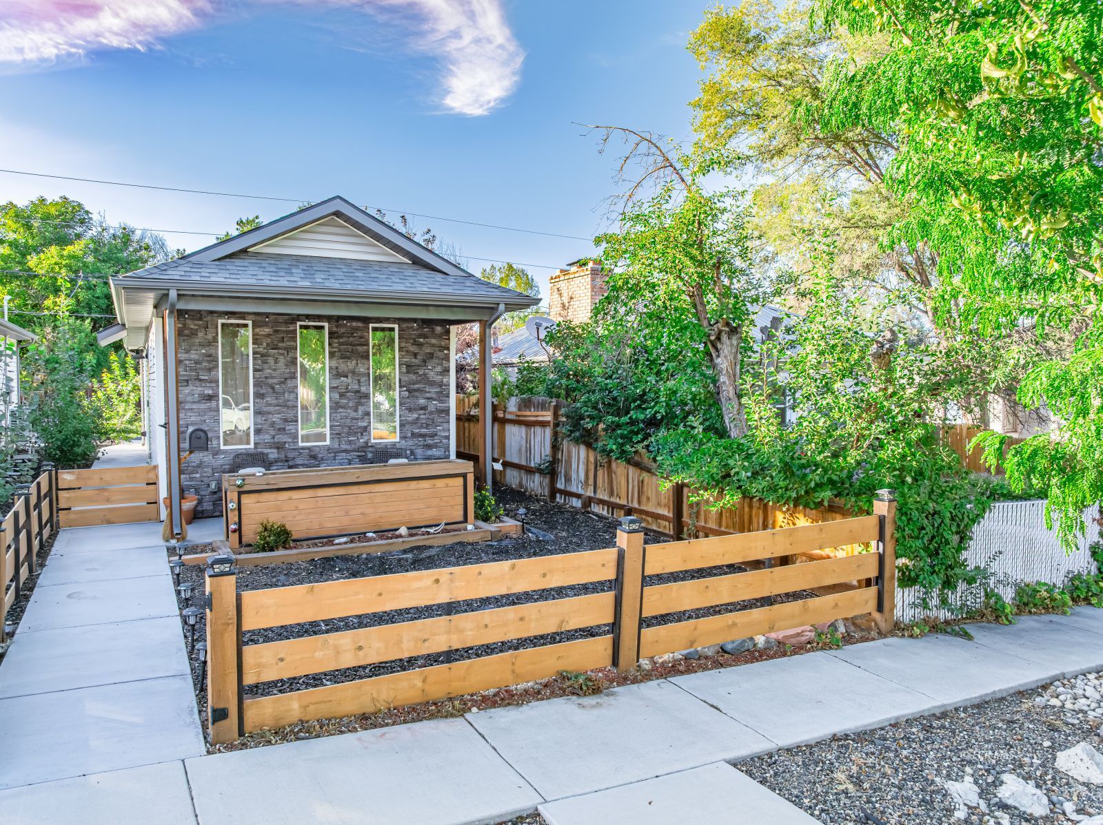 433 Cedar Street Property Photo 1