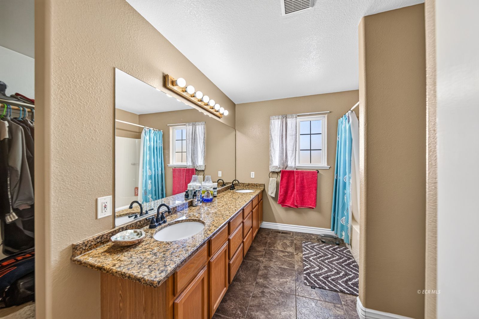 751 Thistle Drive Property Photo 16