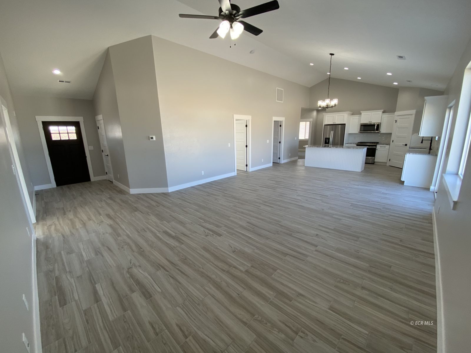 267 Northglen Drive Property Photo 2