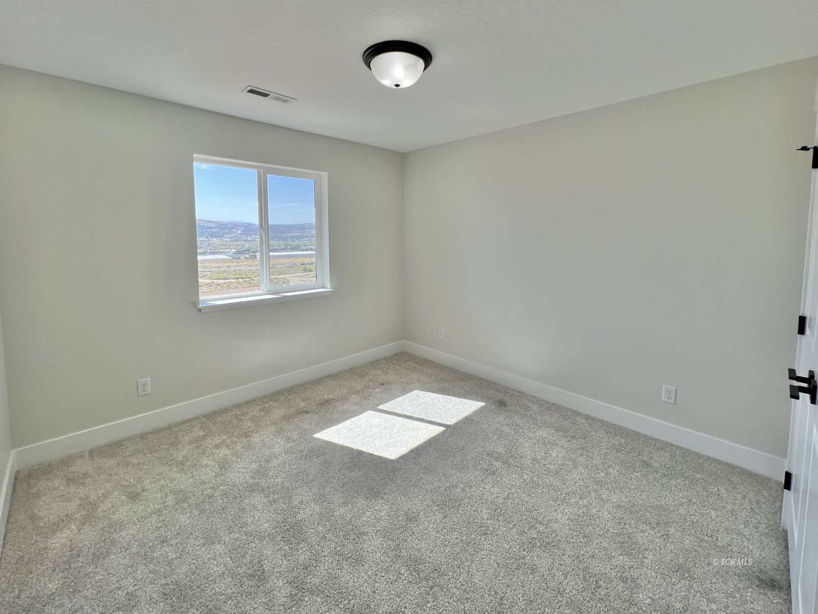 565 Abarr Drive Property Photo 15