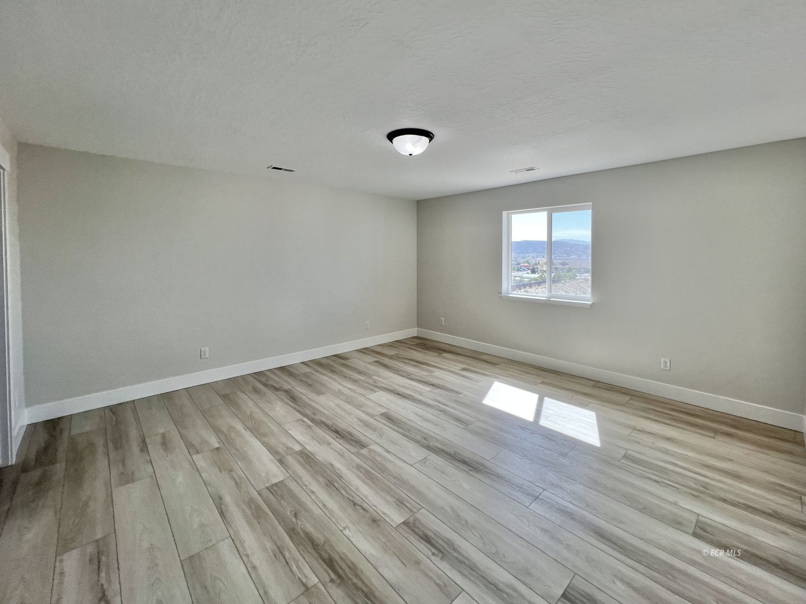 565 Abarr Drive Property Photo 22