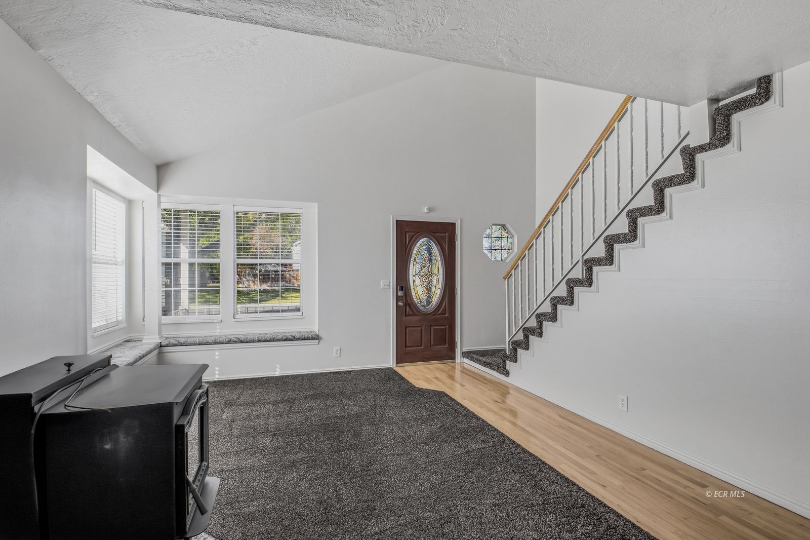 2110 Colonial Drive Property Photo 8
