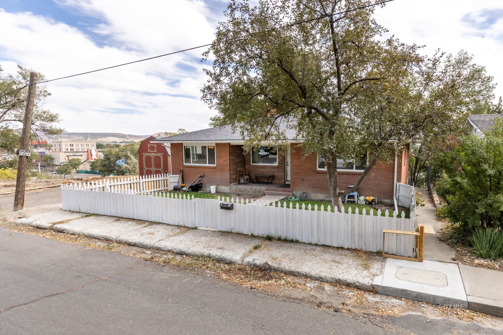 184 Court Street Property Photo 2