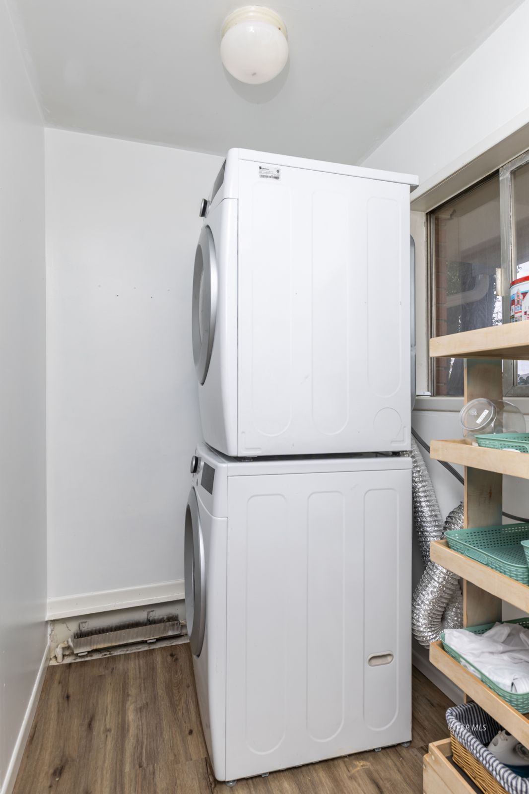 184 Court Street Property Photo 21