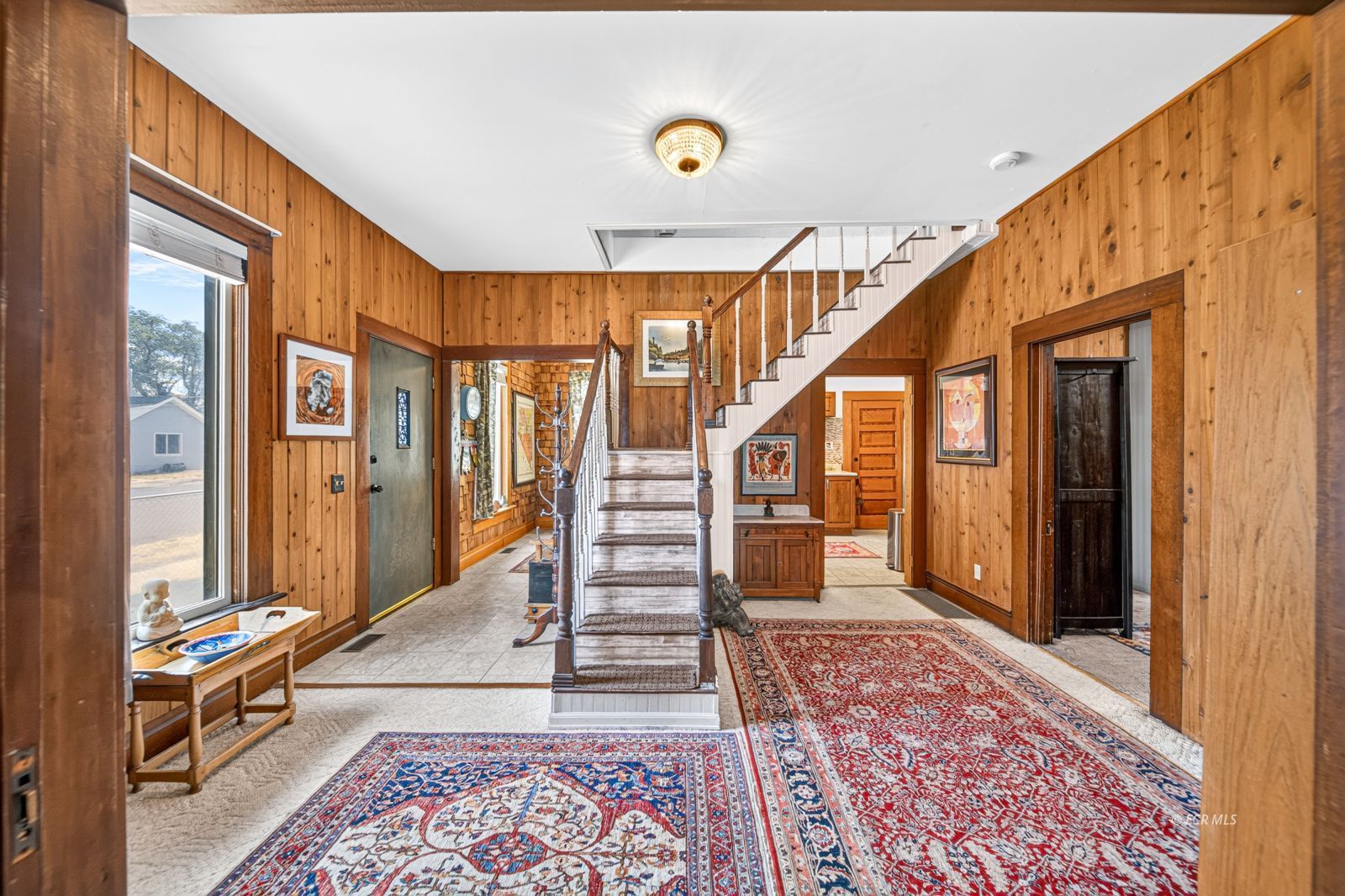 1481 Clover Avenue Property Photo 2