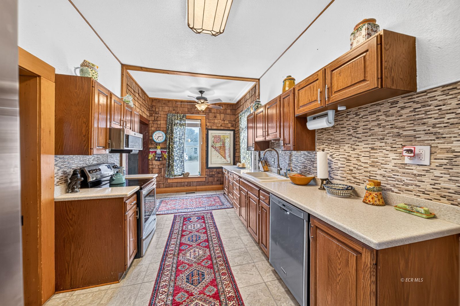 1481 Clover Avenue Property Photo 12