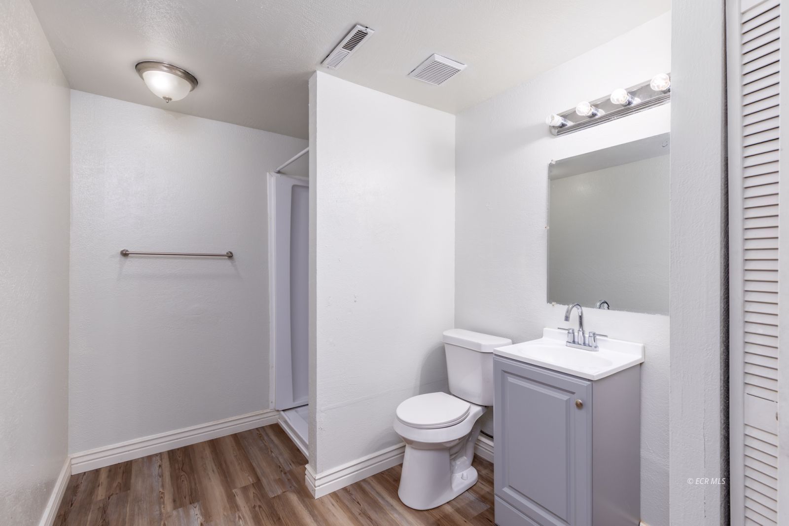 2243 North Hollow Drive Property Photo 14